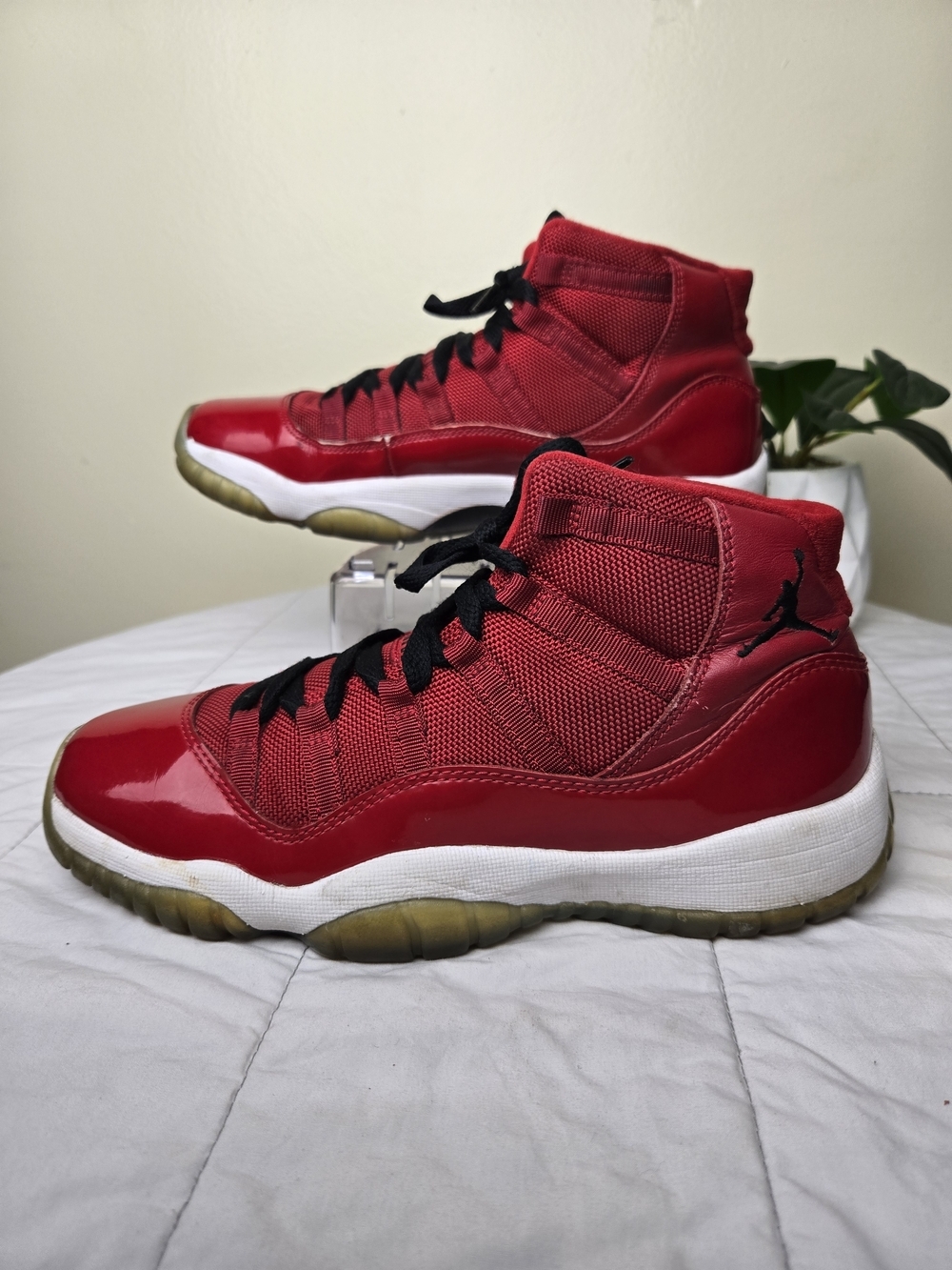 Nike Air Jordan 11 Retro Triple Red Win Like 96 Red White Sz 6.5 Big Boys